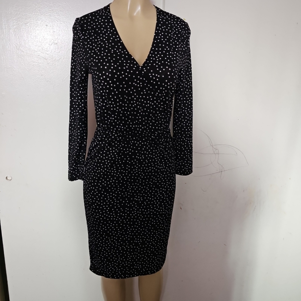 Stylish Long Sleeve Black Dress with White Dots